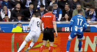 app下载-【西甲】卡马温加破门姆巴佩红牌，皇马1比0阿拉维斯